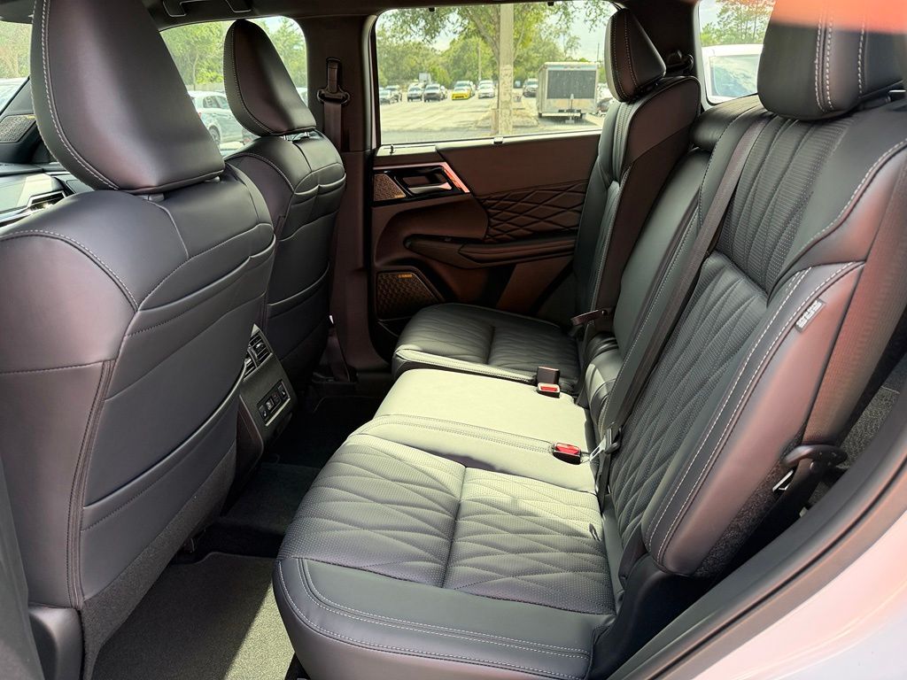 New 2026 Mitsubishi Outlander SUV