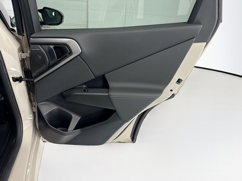 Thumbnail: 2025 BMW X3 - 25