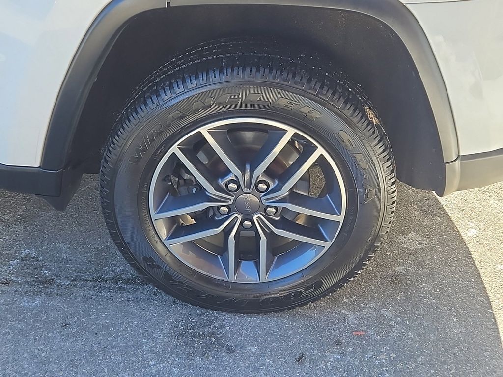 2019 Jeep Grand Cherokee Limited photo