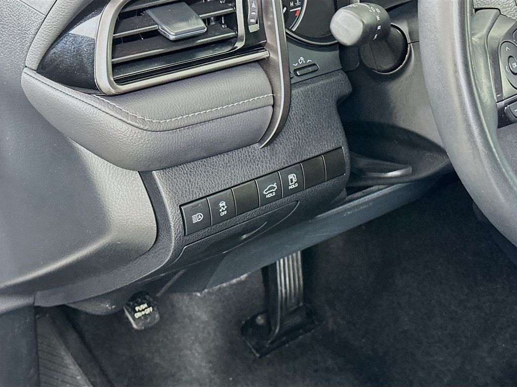 Thumbnail: 2024 Toyota Camry - 10