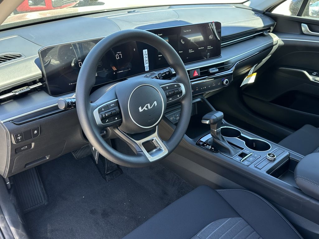 new 2026 Kia K5 car, priced at $25,020