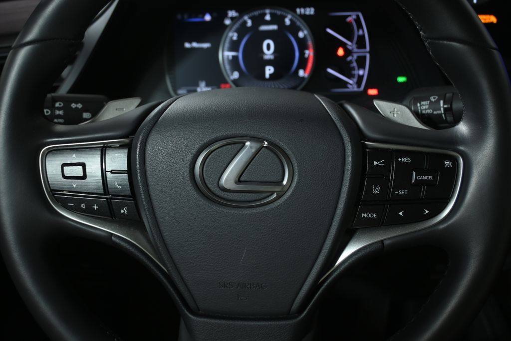Thumbnail: 2025 Lexus ES - 19