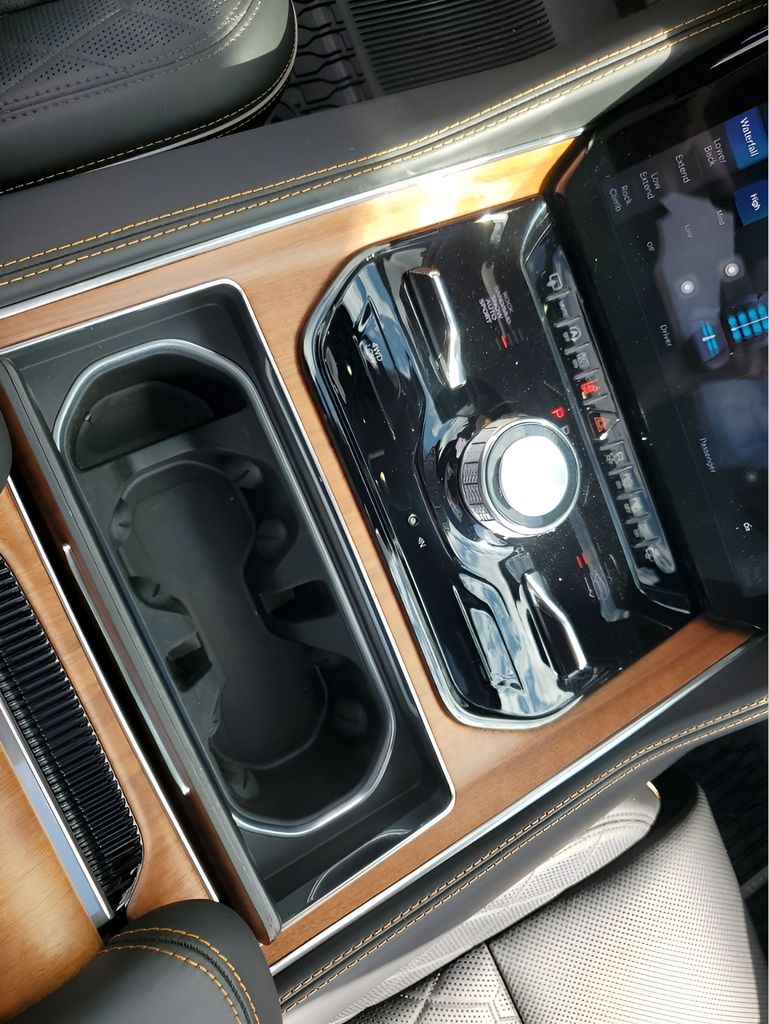 Used Car 2024 Jeep Grand Wagoneer  Series Iii For Sale Under $80,000 In Austin, Texas