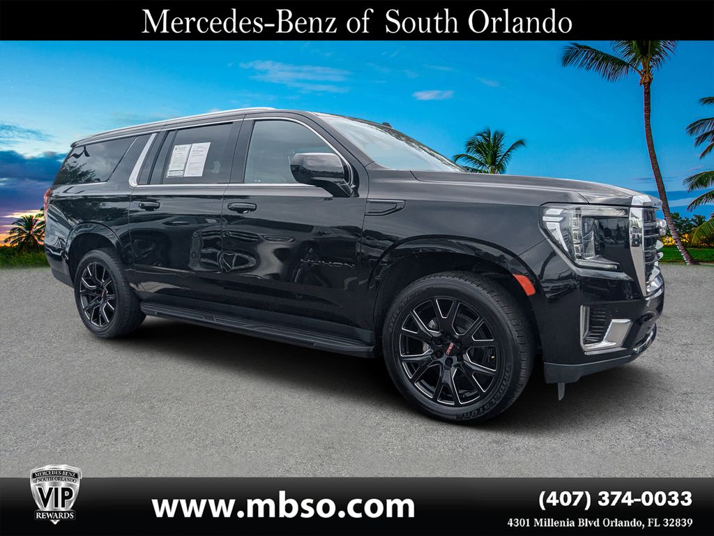 Onyx Black 2022 GMC Yukon XL SUV / Crossover 4X2
