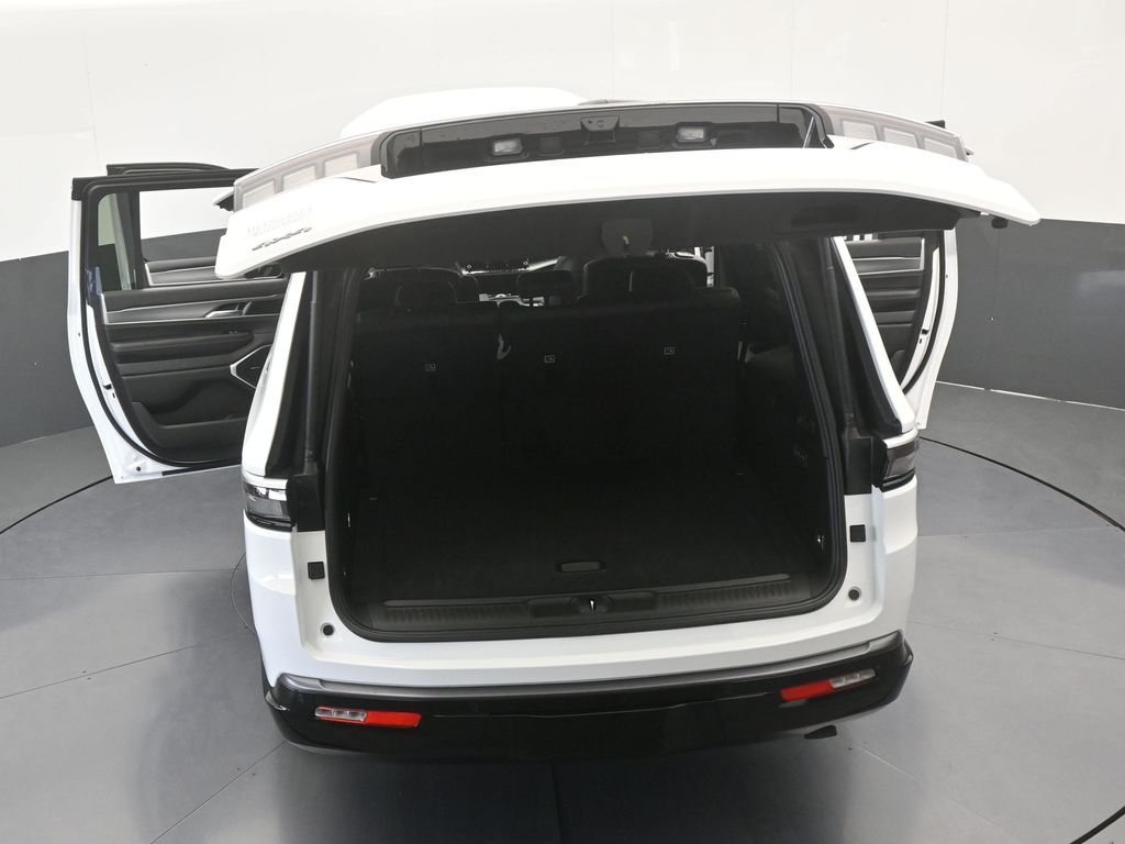 New 2026 Bright White Clearcoat Jeep  image 66