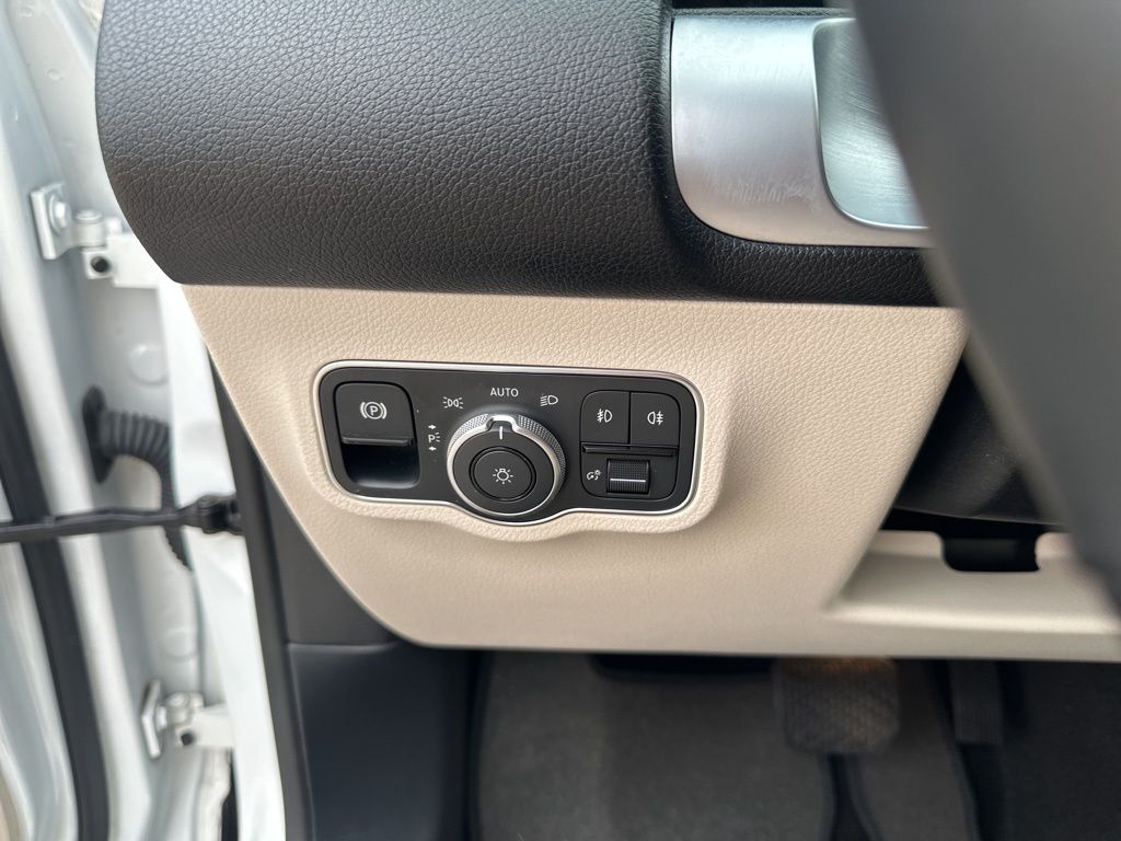 Used Car 2023 Mercedes-benz Glb  Glb 250 For Sale Under $35,000 In Austin, Texas