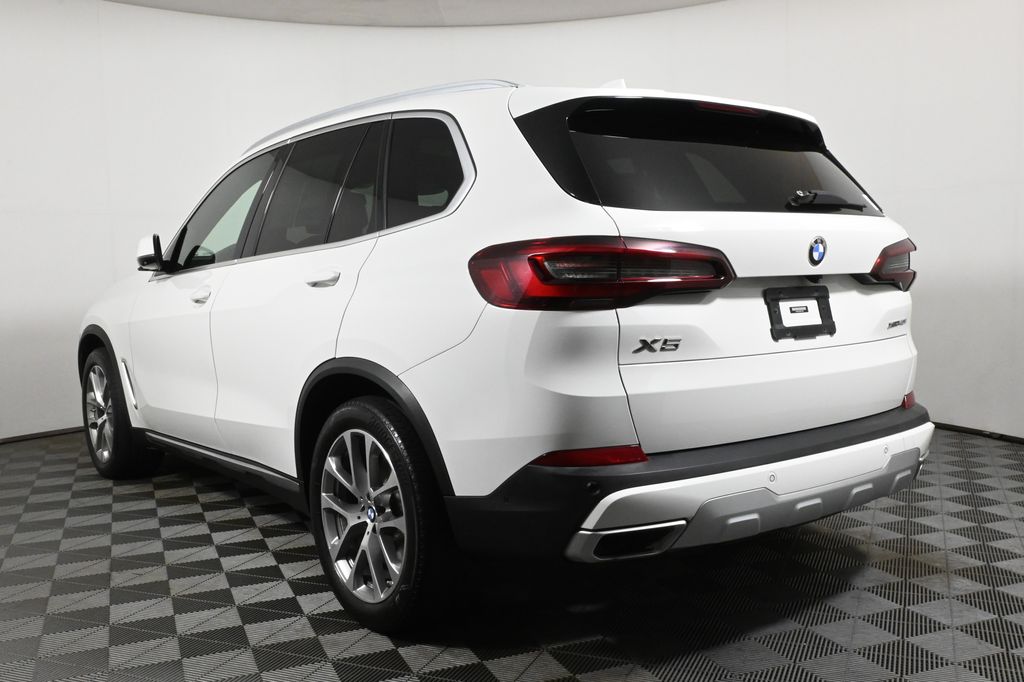 Thumbnail: 2021 BMW X5 - 5