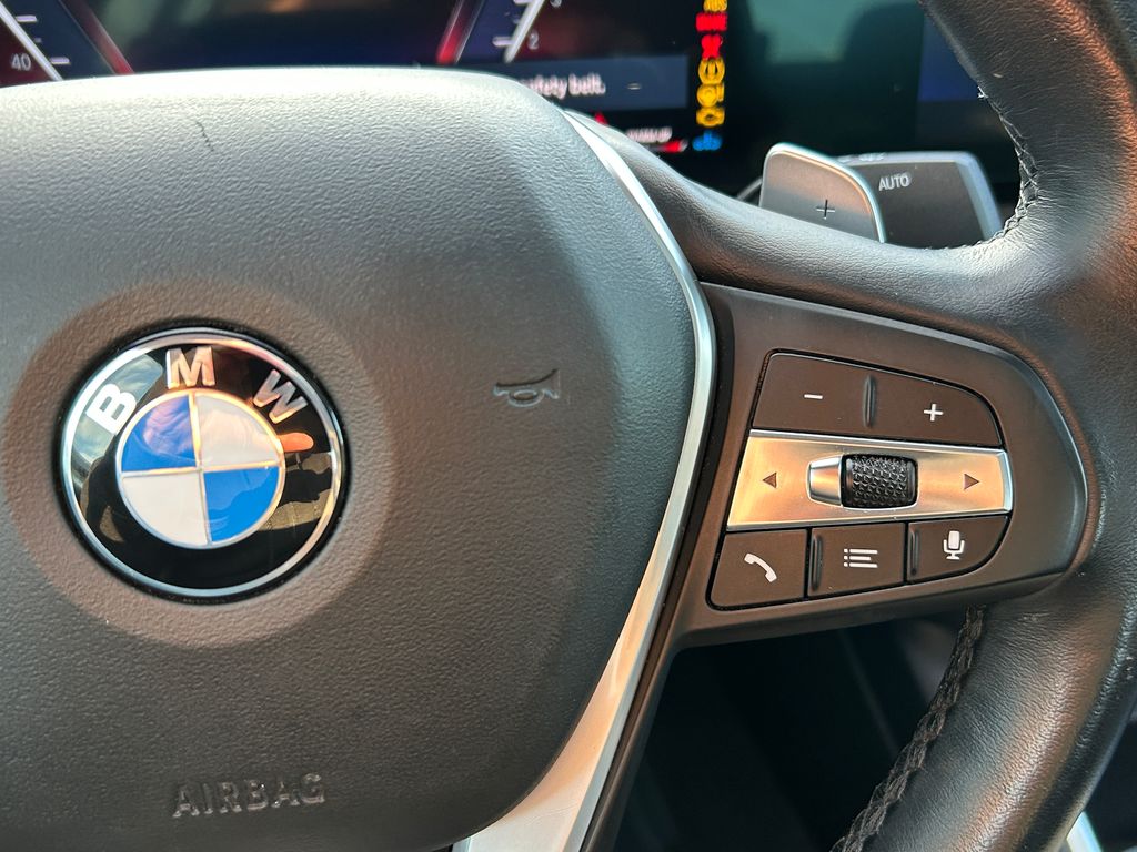 Thumbnail: 2023 BMW 3 Series - 20