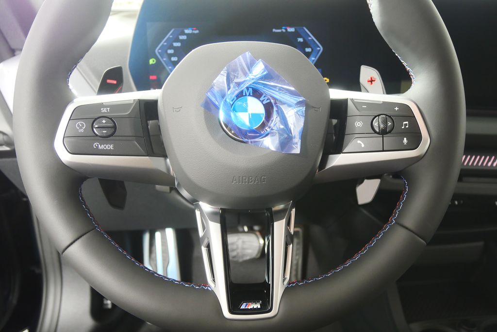 Thumbnail: 2025 BMW 2 Series - 18