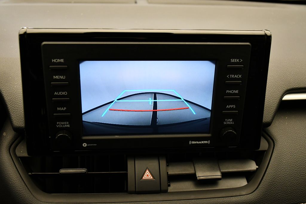 2022 Toyota RAV4 LE 24