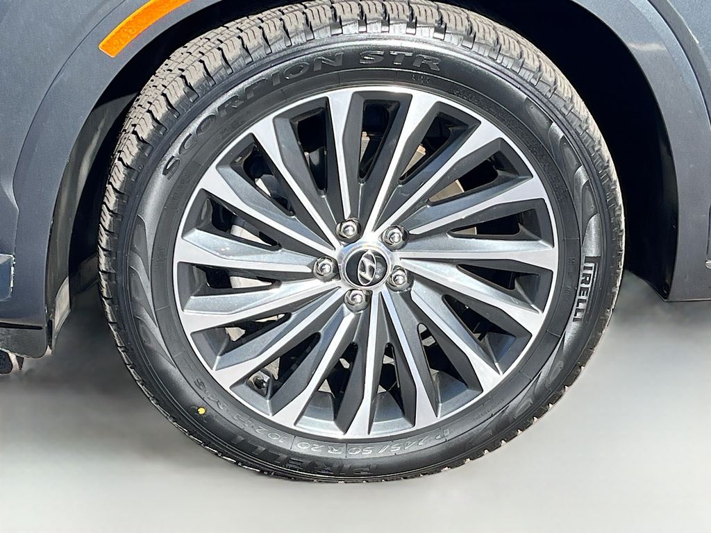 Used 2023 Gray Hyundai Calligraphy image 34