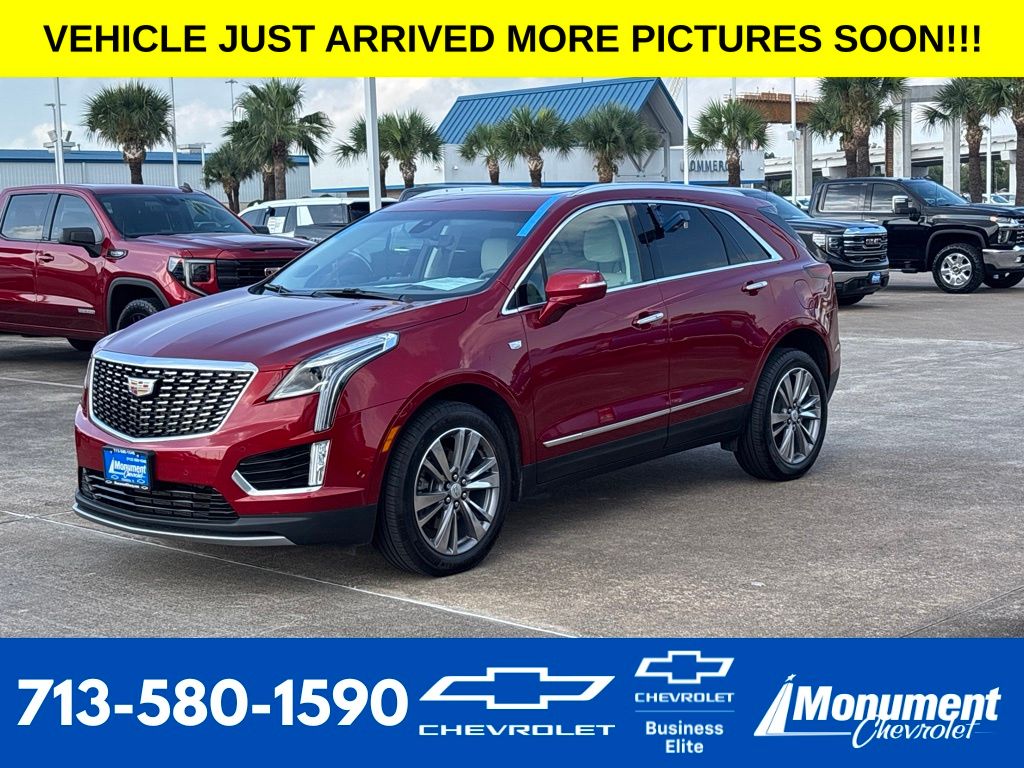 Radiant Red Tintcoat 2025 Cadillac XT5 SUV / Crossover Front-Wheel Drive 9-Speed Automatic