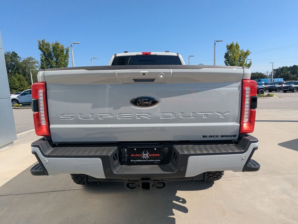 2025 Ford F-250 Black Widow