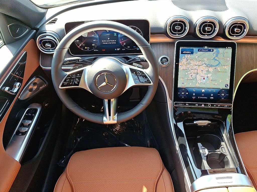 Thumbnail: 2025 Mercedes-Benz C-Class - 10