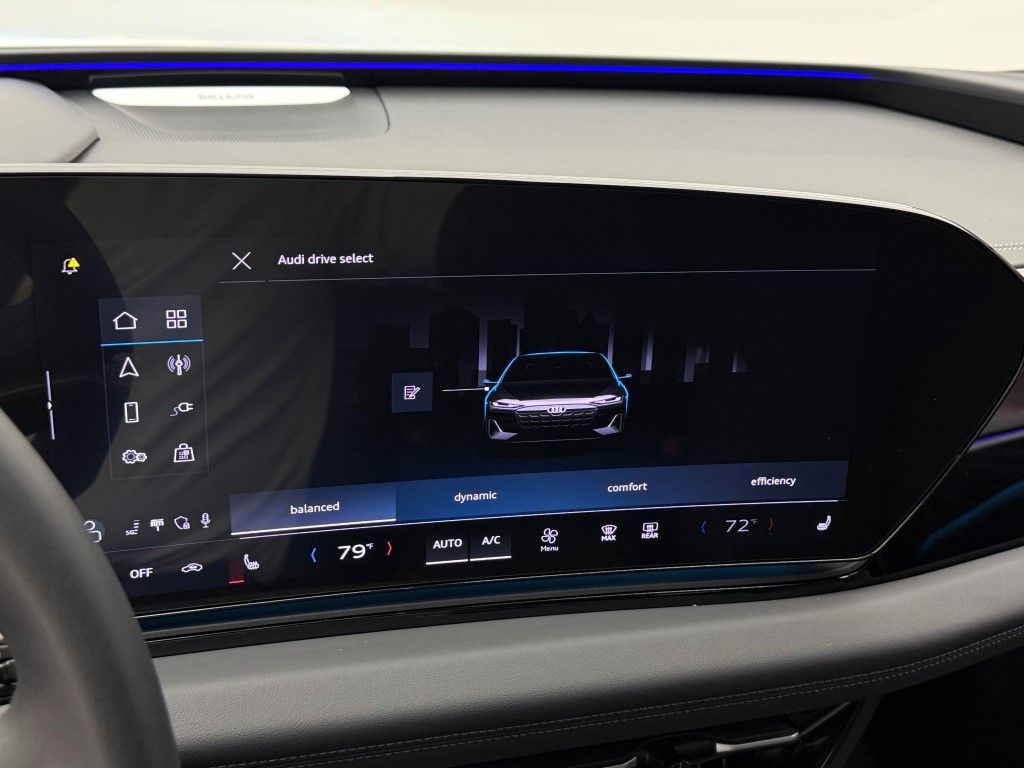 Thumbnail: 2025 Audi e-tron S - 31