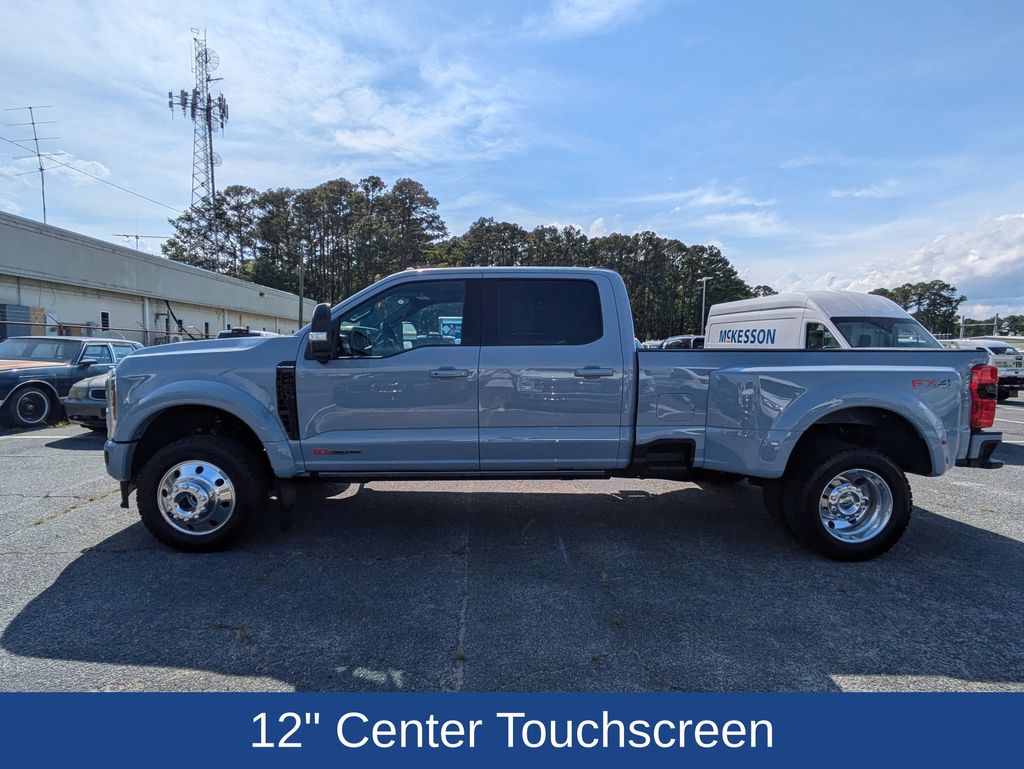 2026 Ford F-450 Super Duty Platinum