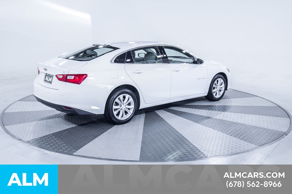 Used 2025 White Chevrolet LT image 10