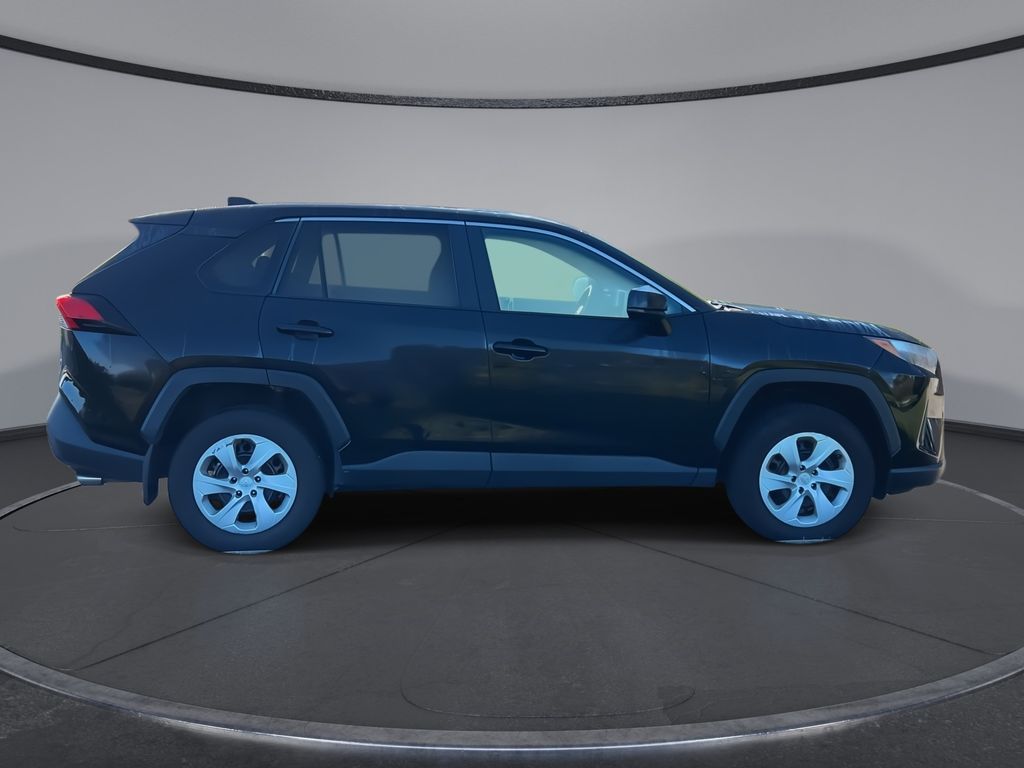 Thumbnail: 2024 Toyota RAV4 - 9