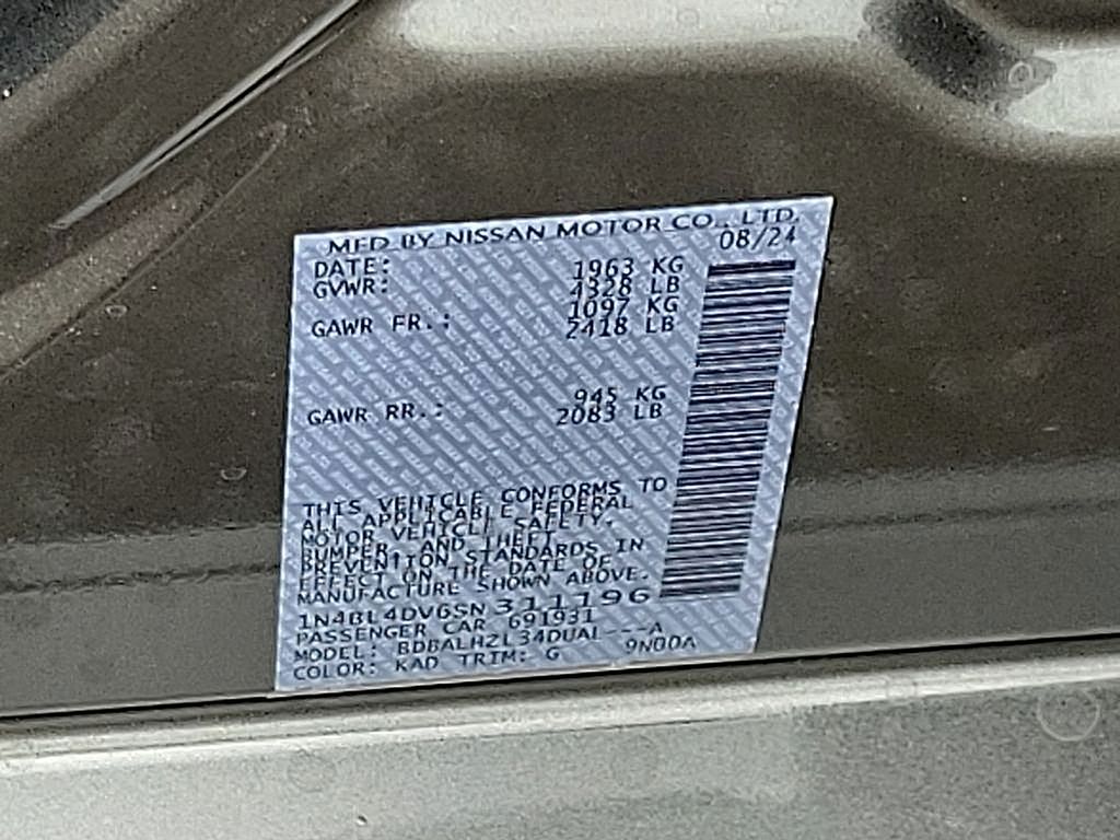 2025 Nissan Altima SV 9