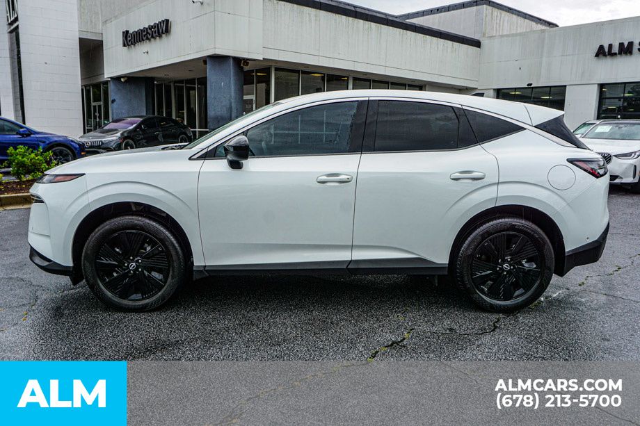 Used 2025 White Nissan SV image 7