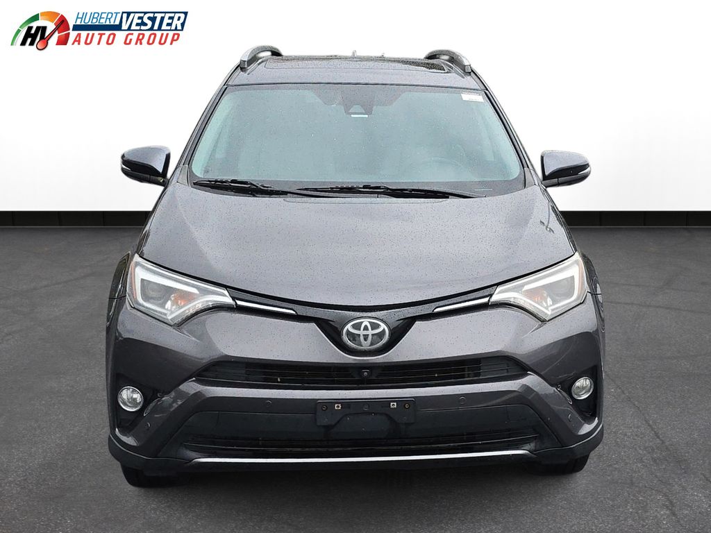 2017 Toyota RAV4 Limited photo 3