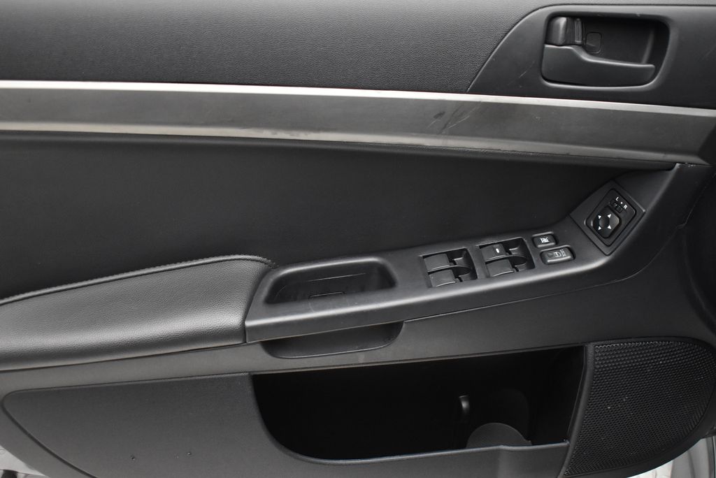 Thumbnail: 2012 Mitsubishi Lancer - 9