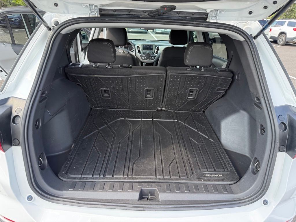 Thumbnail: 2021 Chevrolet Equinox - 26