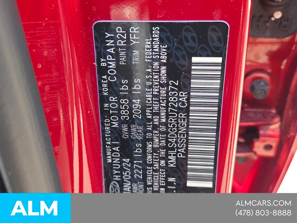 Used 2024 Red Hyundai SEL image 13