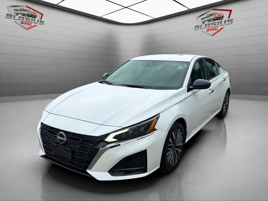 2024 Nissan Altima 2.5 SV FWD