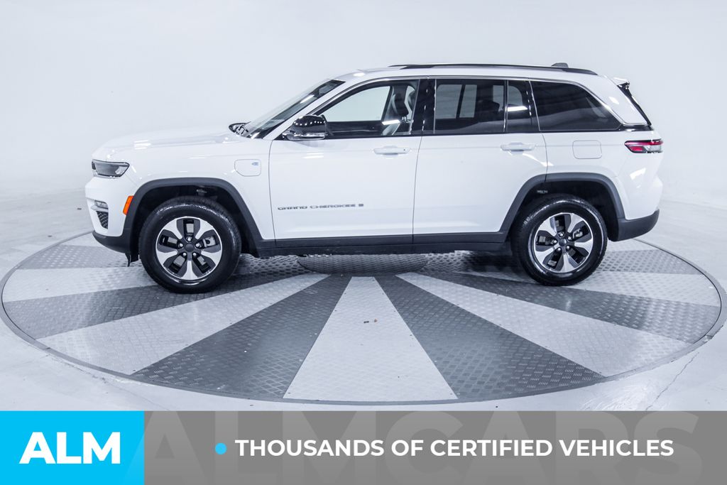 Used 2024 White Jeep 4xe image 4