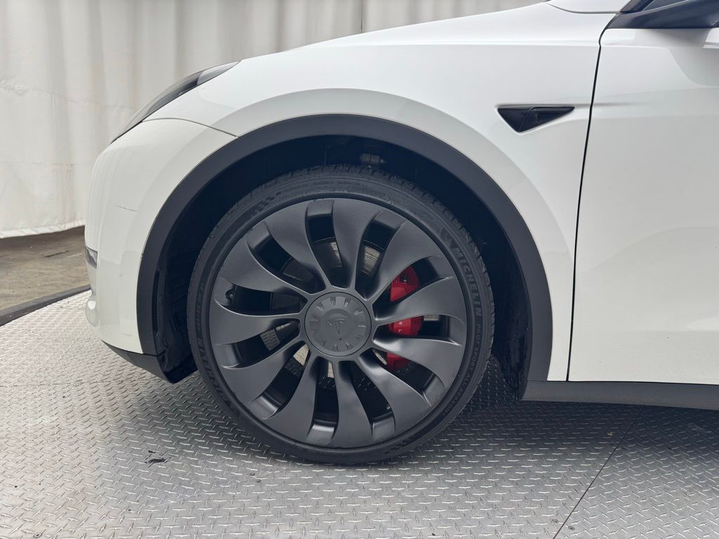 Thumbnail: 2023 Tesla Model Y - 11