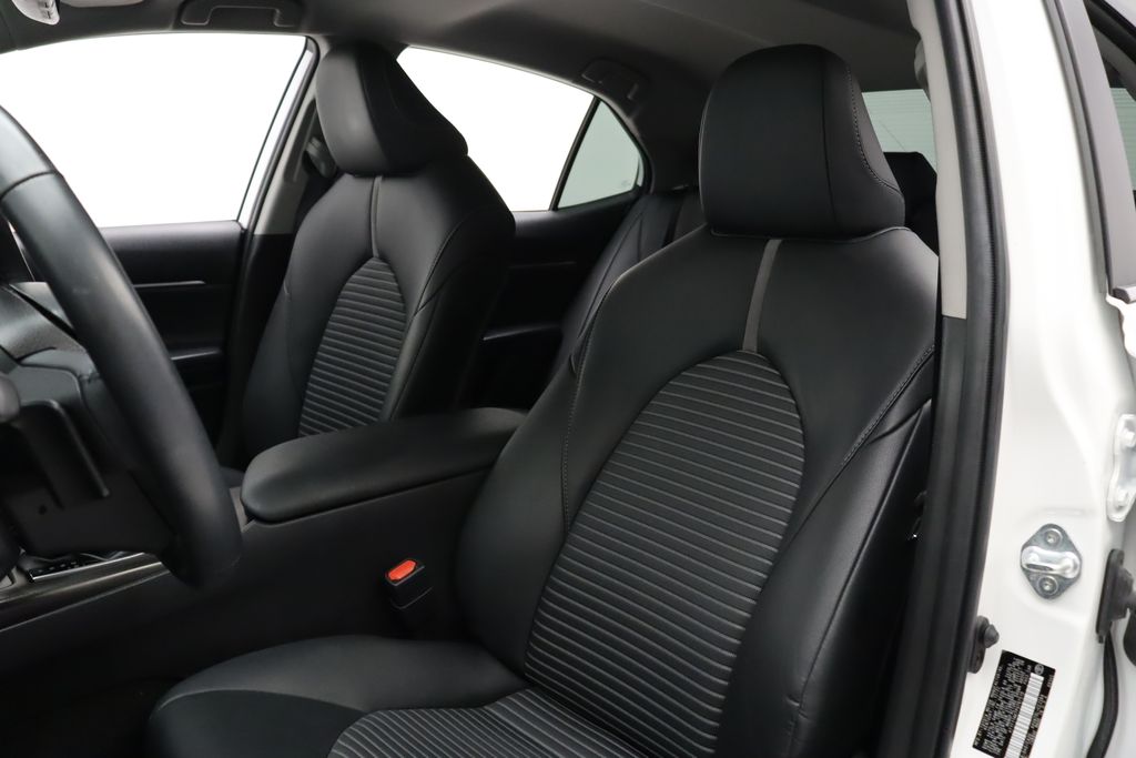 Thumbnail: 2023 Toyota Camry - 13