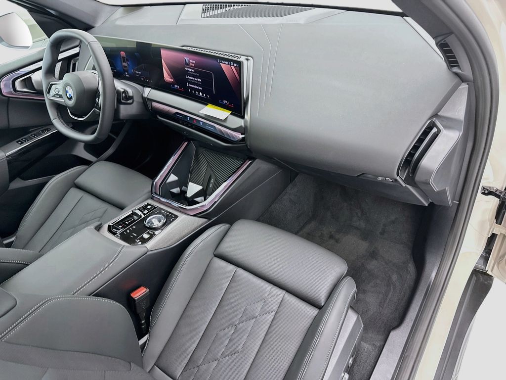 Thumbnail: 2026 BMW X3 - 16