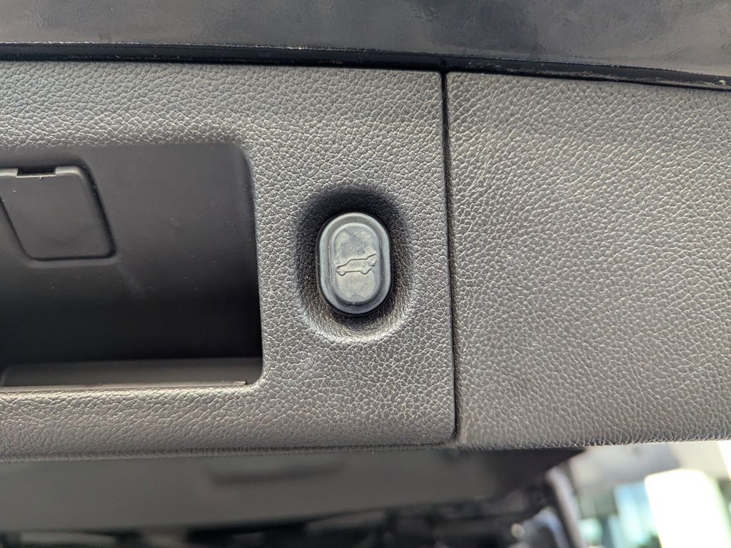 used 2016 GMC Yukon XL car, priced at $20,991