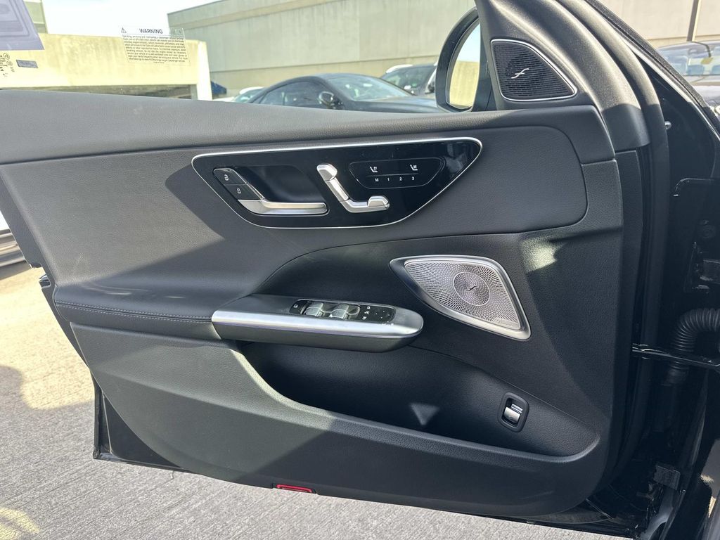 Thumbnail: 2025 Mercedes-Benz C-Class - 15