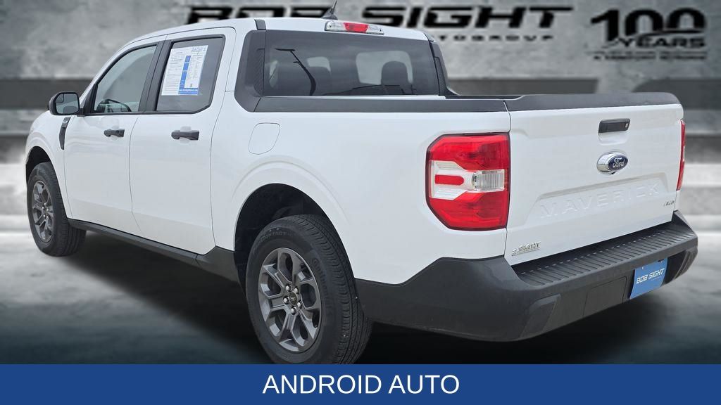 View vehicle photo 4