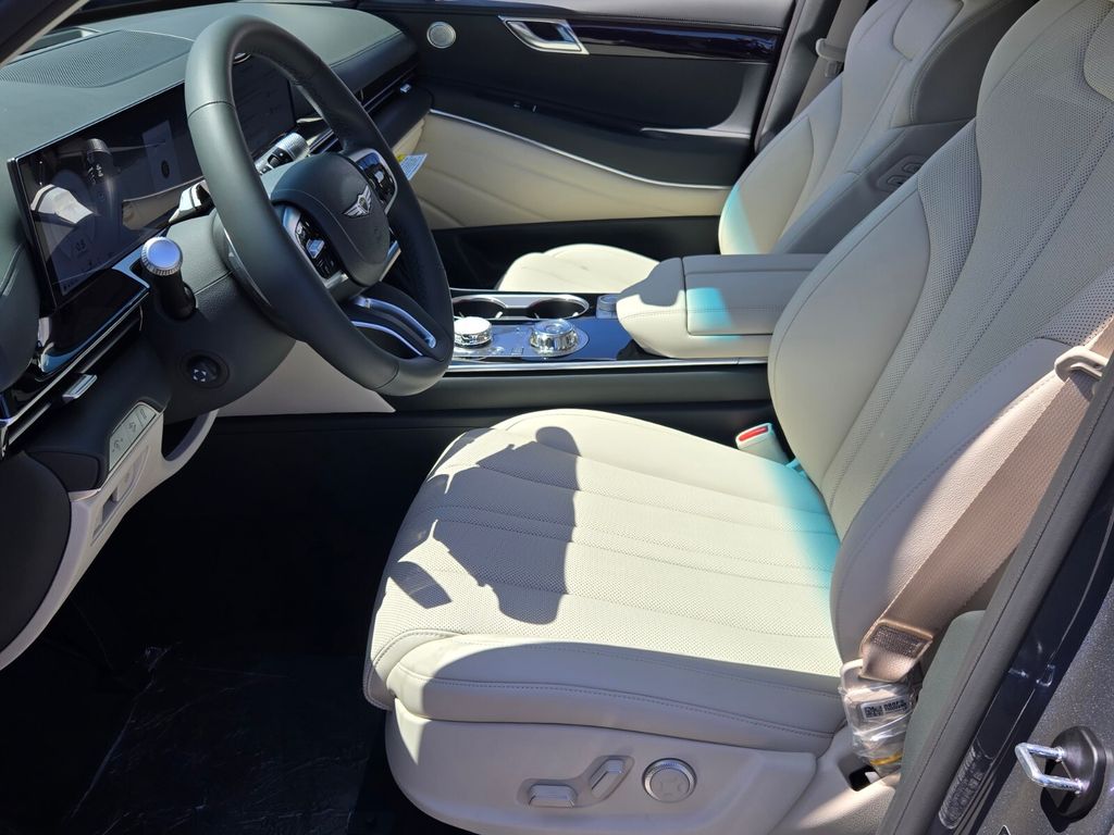 2027 Genesis GV80