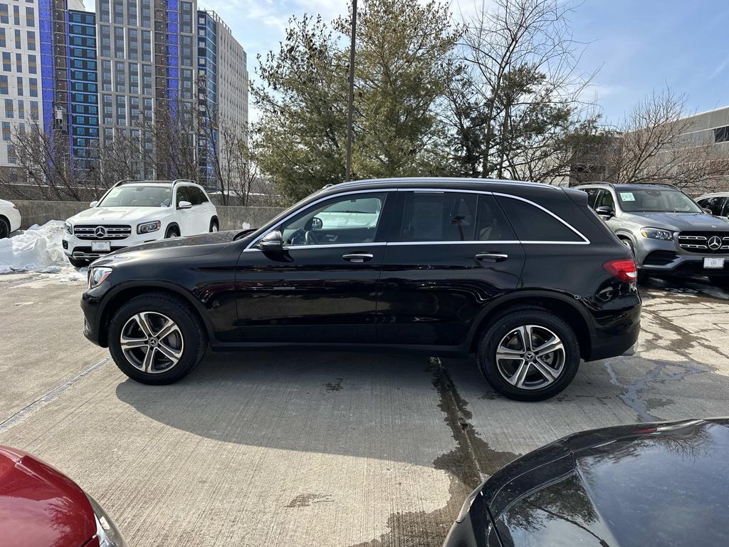 Thumbnail: 2019 Mercedes-Benz GLC - 14