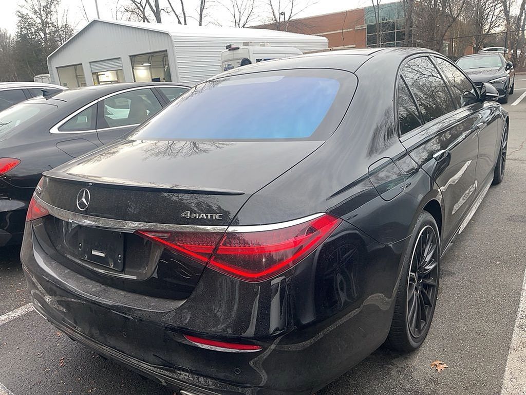 Thumbnail: 2024 Mercedes-Benz S-Class - 2