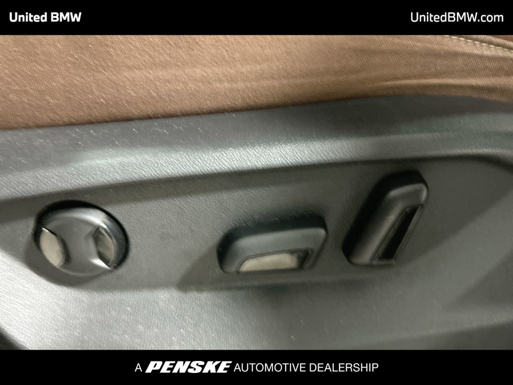 Thumbnail: 2021 Volkswagen Atlas - 12