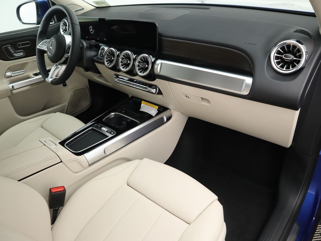 2025 Mercedes-Benz GLB 250 18