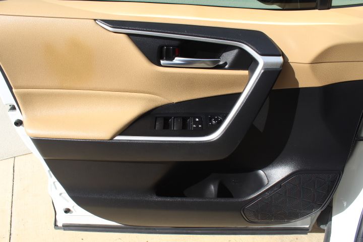 Used Car 2021 Toyota Rav4  Xle For Sale Under $25,000 In Georgetown, Texas