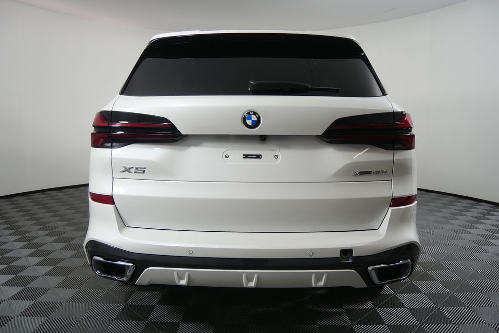 Thumbnail: 2026 BMW X5 - 4