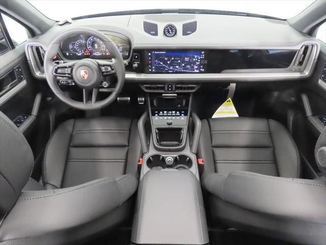 Thumbnail: 2026 Porsche Cayenne - 14