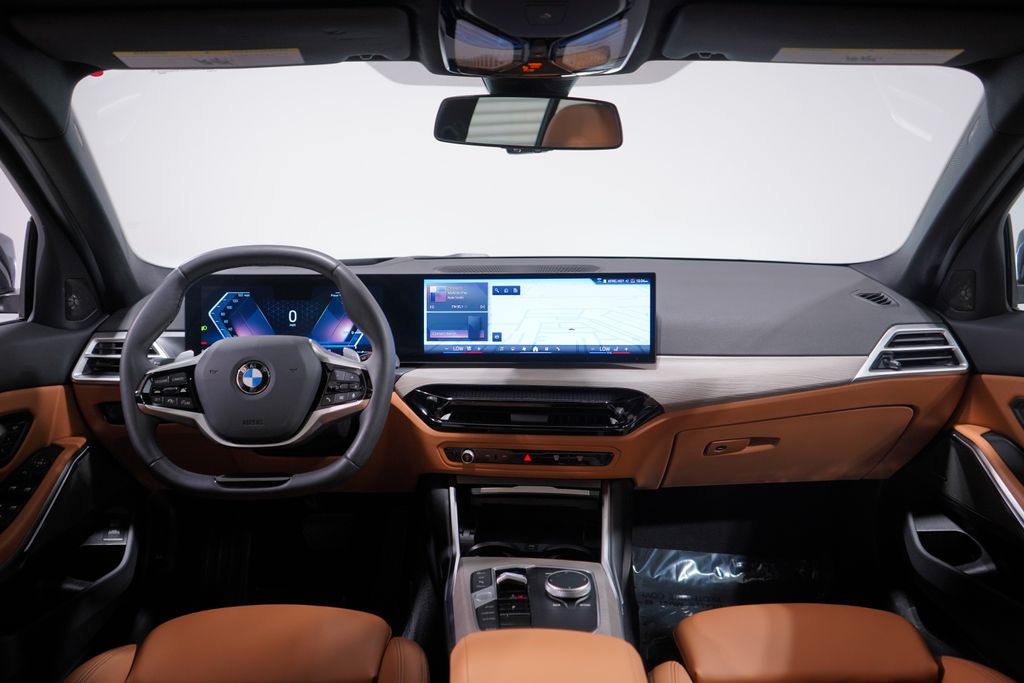 Thumbnail: 2025 BMW 3 Series - 10