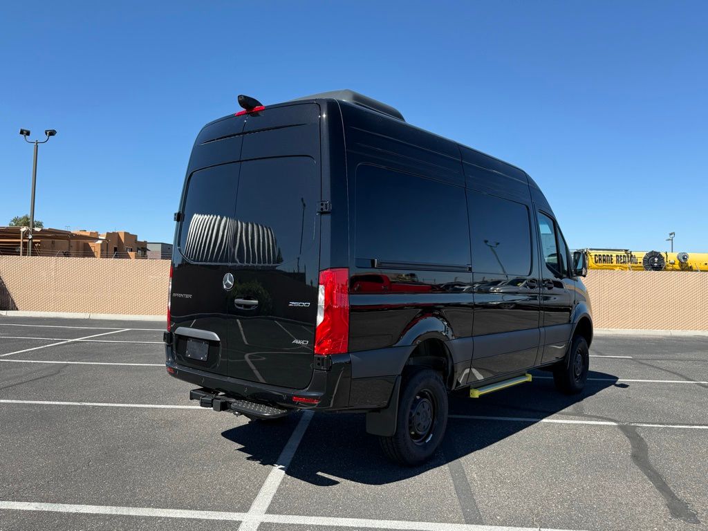 Thumbnail: 2026 Mercedes-Benz Sprinter - 5