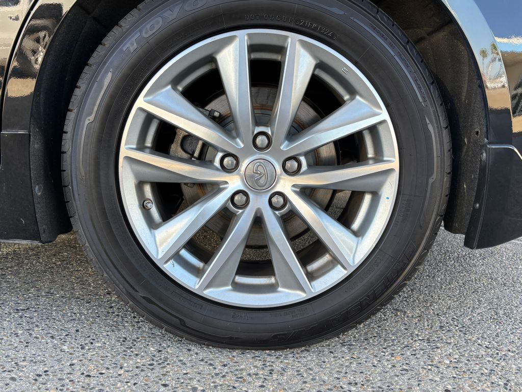 Thumbnail: 2015 INFINITI Q50 - 32