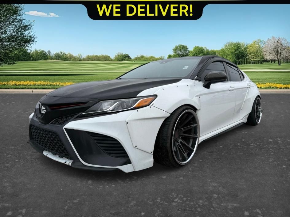 2020 Toyota Camry SE FWD