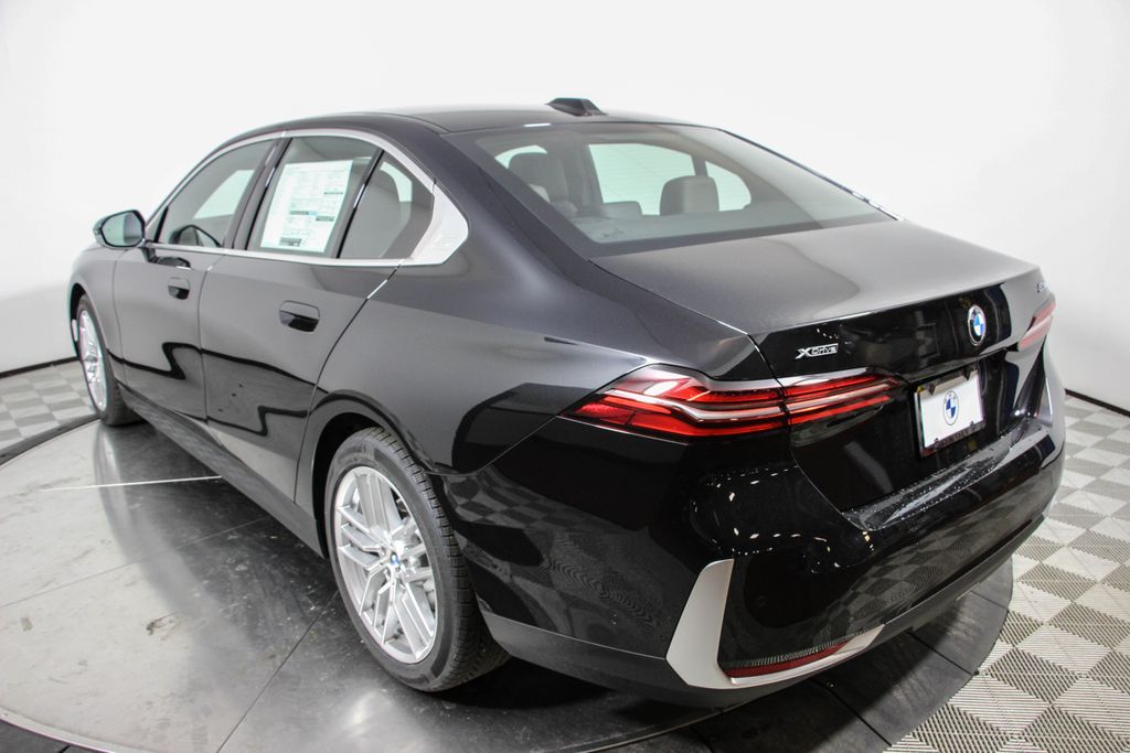 2024 BMW 5 Series 530i xDrive 3