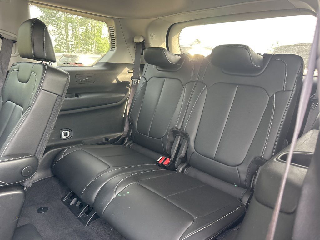 2022 Baltic Gray Metallic Clearcoat Jeep Grand Cherokee L Limited 4X4 SUV